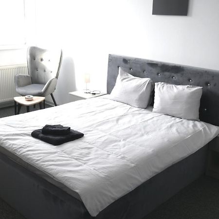 אוטופן Luana Airport Apartments #8 מראה חיצוני תמונה