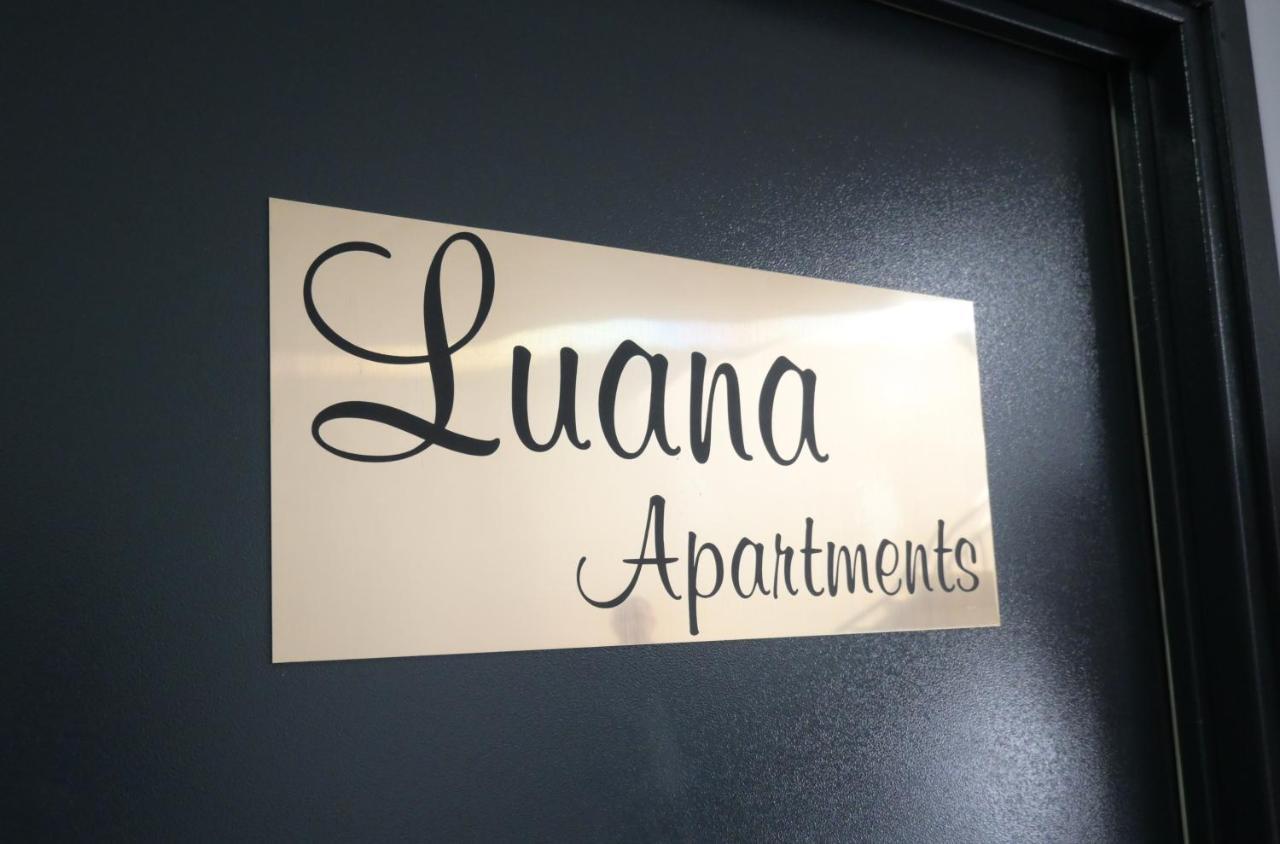 אוטופן Luana Airport Apartments #8 מראה חיצוני תמונה